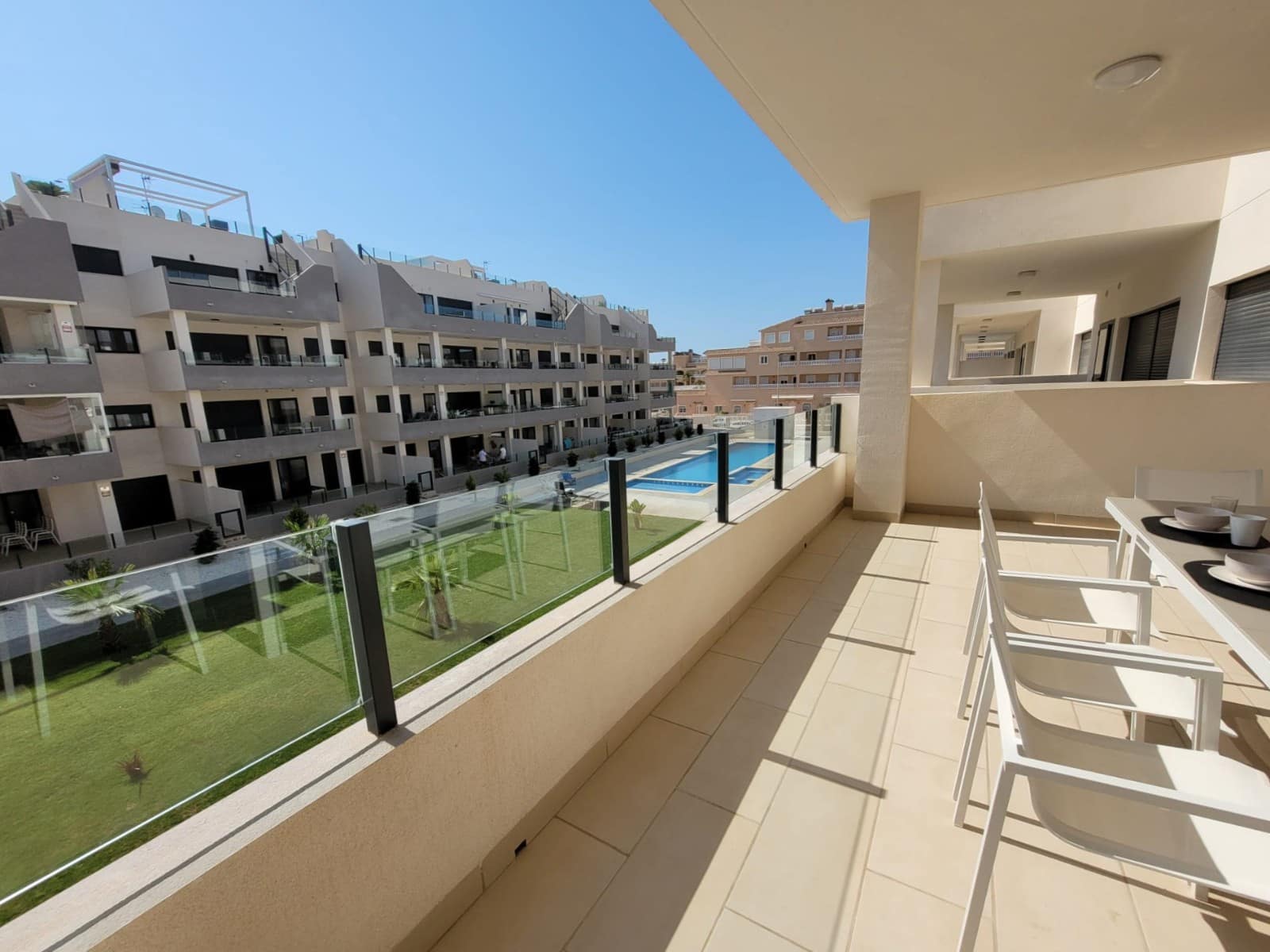 3 camera da letto Appartamento da affitare come casa vacanza in Villamartin con piscina garage - 455 € (Rif: 9144551)