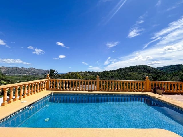 3 bedroom Villa for sale in Orba with pool - € 339,000 (Ref: 9145980)