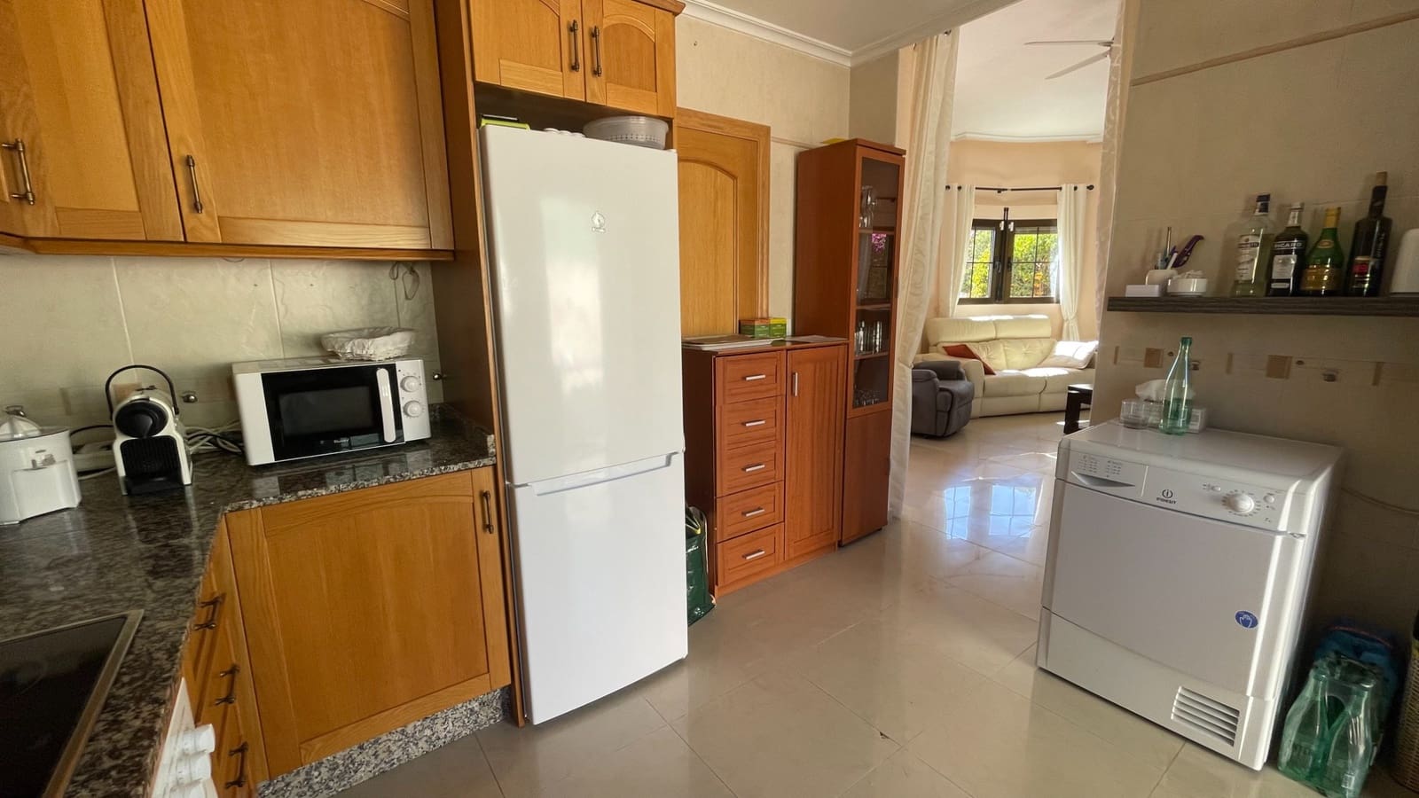 3 makuuhuone Huvila lomavuokrausta paikassa La Marina mukana uima-altaan - 1 155 € (Ref: 9148658)