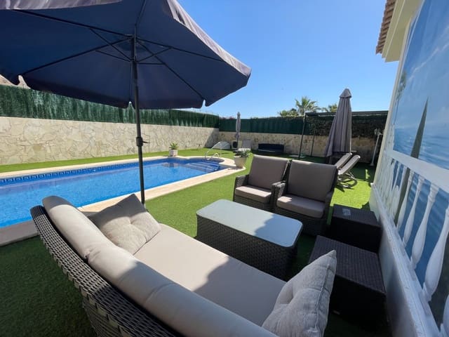 3 soverom Villa til salgs i La Marina, Elche / Elx med svømmebasseng - € 1 155 (Ref: 9148658)