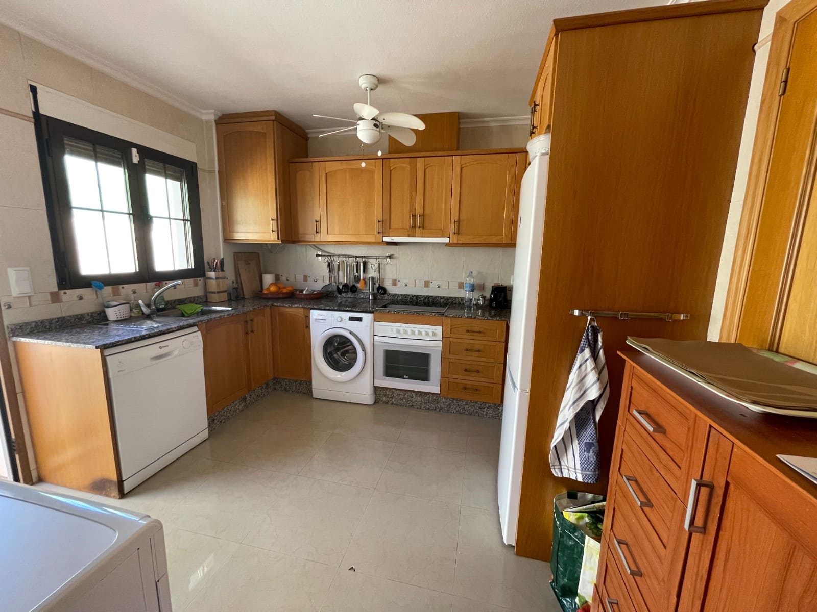 3 makuuhuone Huvila lomavuokrausta paikassa La Marina mukana uima-altaan - 1 155 € (Ref: 9148658)