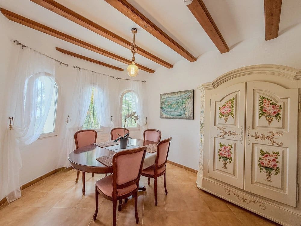 4 quarto Moradia para venda em Denia com piscina - 595 000 € (Ref: 9180417)