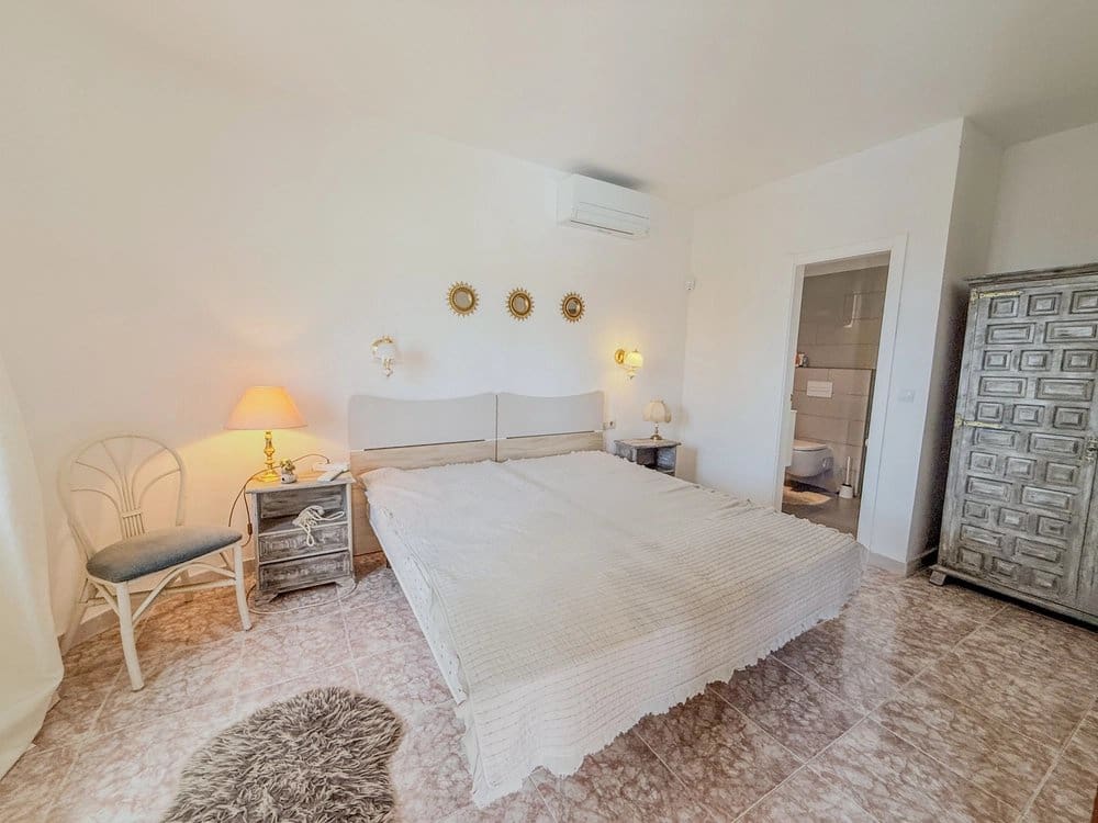 4 quarto Moradia para venda em Denia com piscina - 595 000 € (Ref: 9180417)