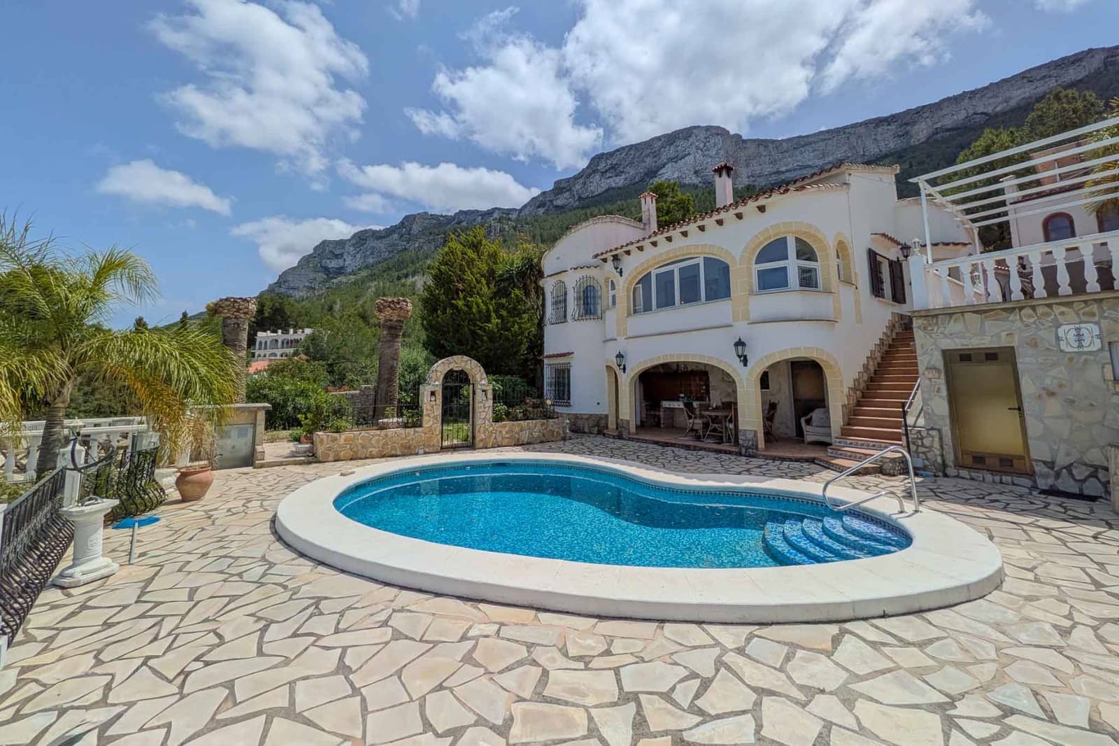 4 sypialnia Willa na sprzedaż w Denia z basenem - 565 000 € (Ref: 9180417)