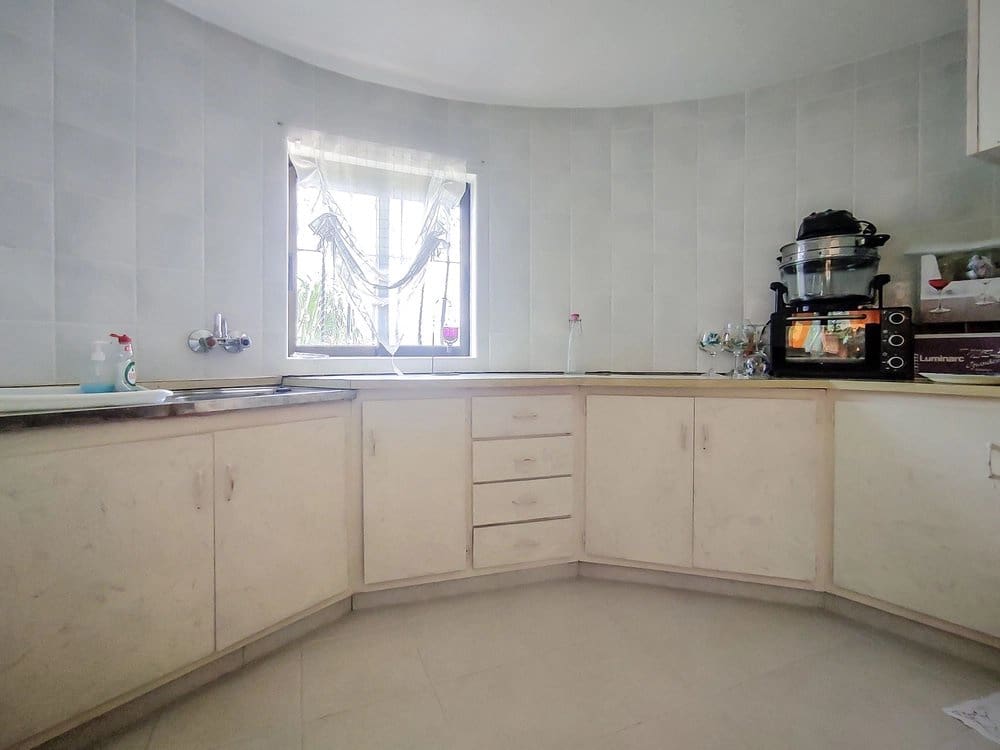 4 slaapkamer Villa te koop in Orba met zwembad - € 599.000 (Ref: 9180420)