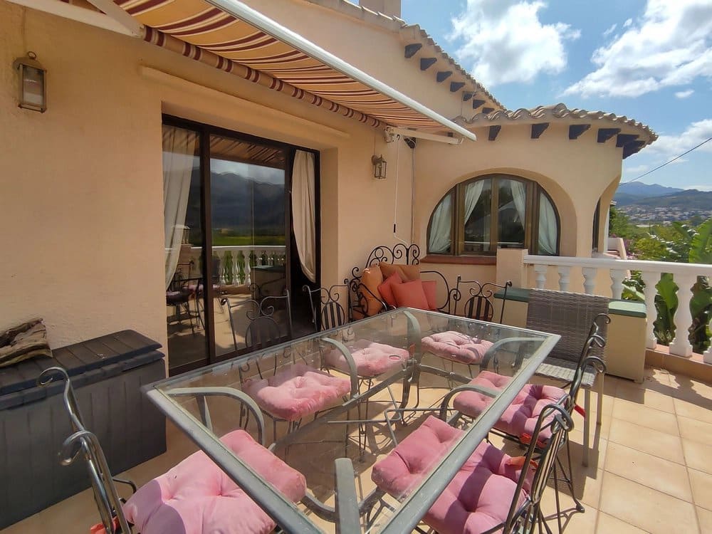 4 slaapkamer Villa te koop in Orba met zwembad - € 599.000 (Ref: 9180420)