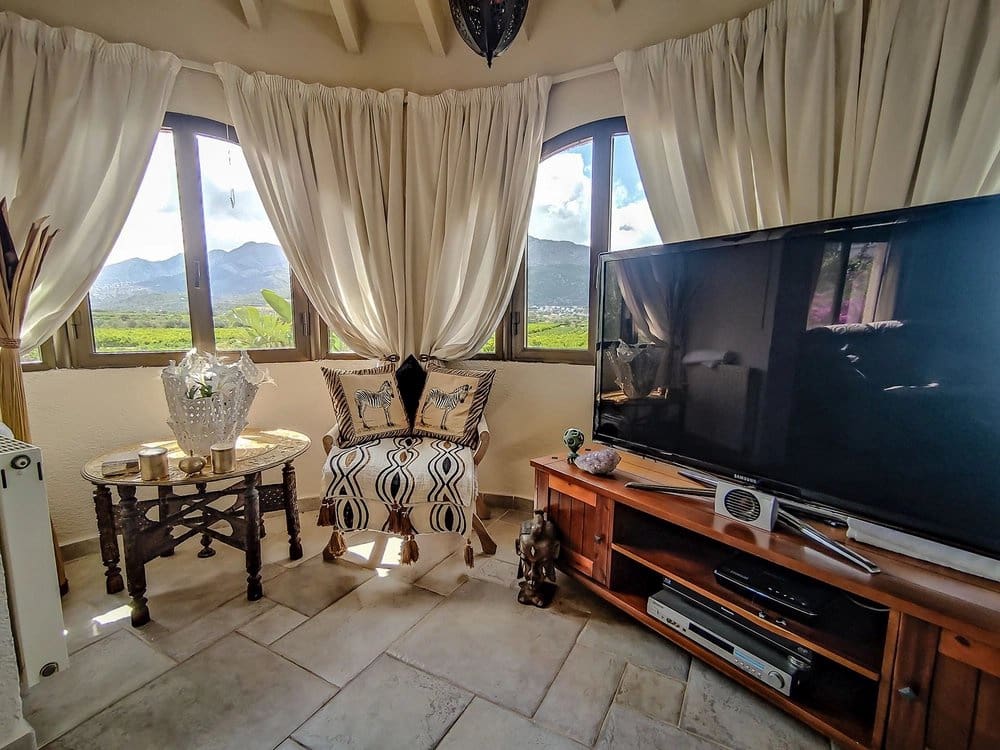 4 slaapkamer Villa te koop in Orba met zwembad - € 599.000 (Ref: 9180420)