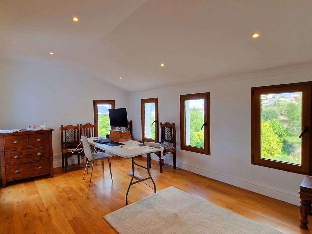 5 soverom Finca/Herregård til salgs i Orba med svømmebasseng - € 645 000 (Ref: 9180612)