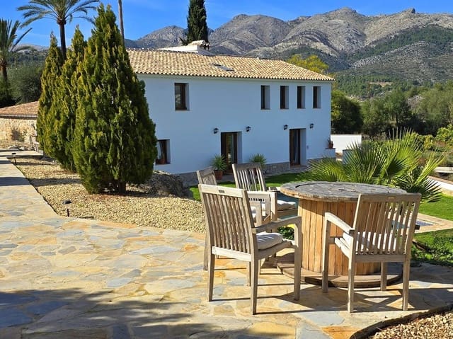 5 bedroom Finca/Country House for sale in Orba with pool - € 645,000 (Ref: 9180612)