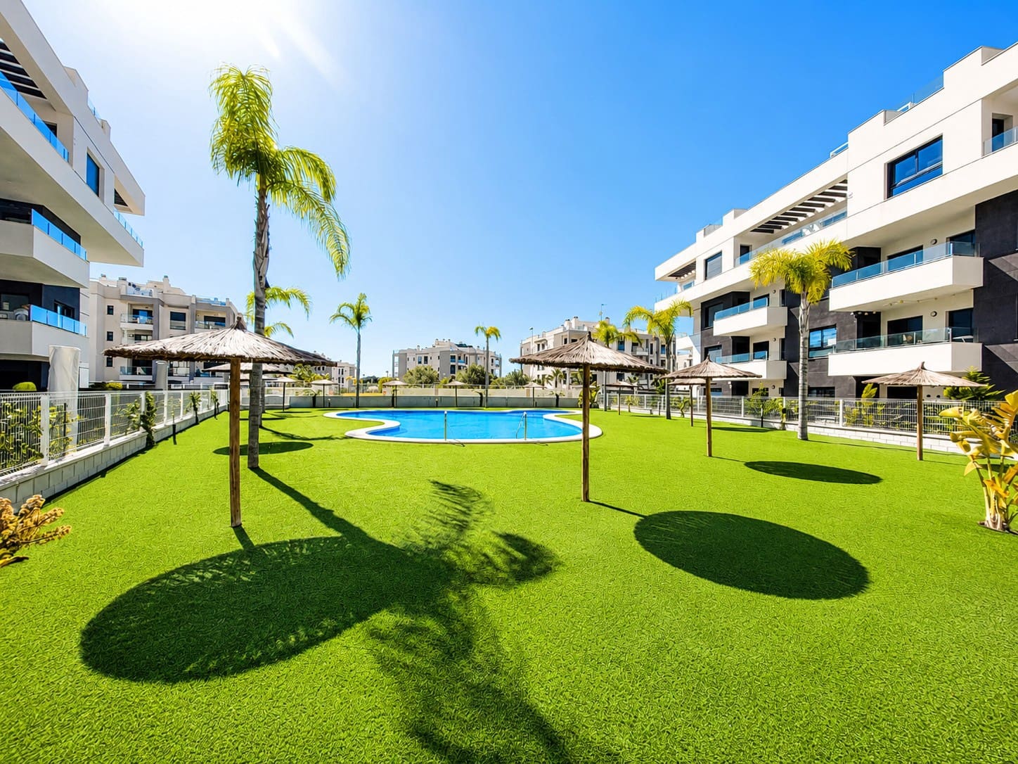 2 bedroom Apartment for holiday rental in Orihuela Costa with pool garage - € 375 (Ref: 9181476)
