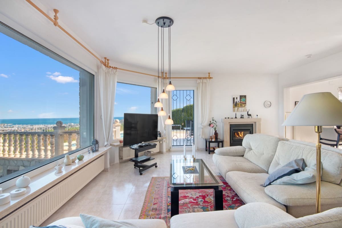 3 Zimmer Villa zu verkaufen in Denia mit Pool - 699.000 € (Ref: 9184401)