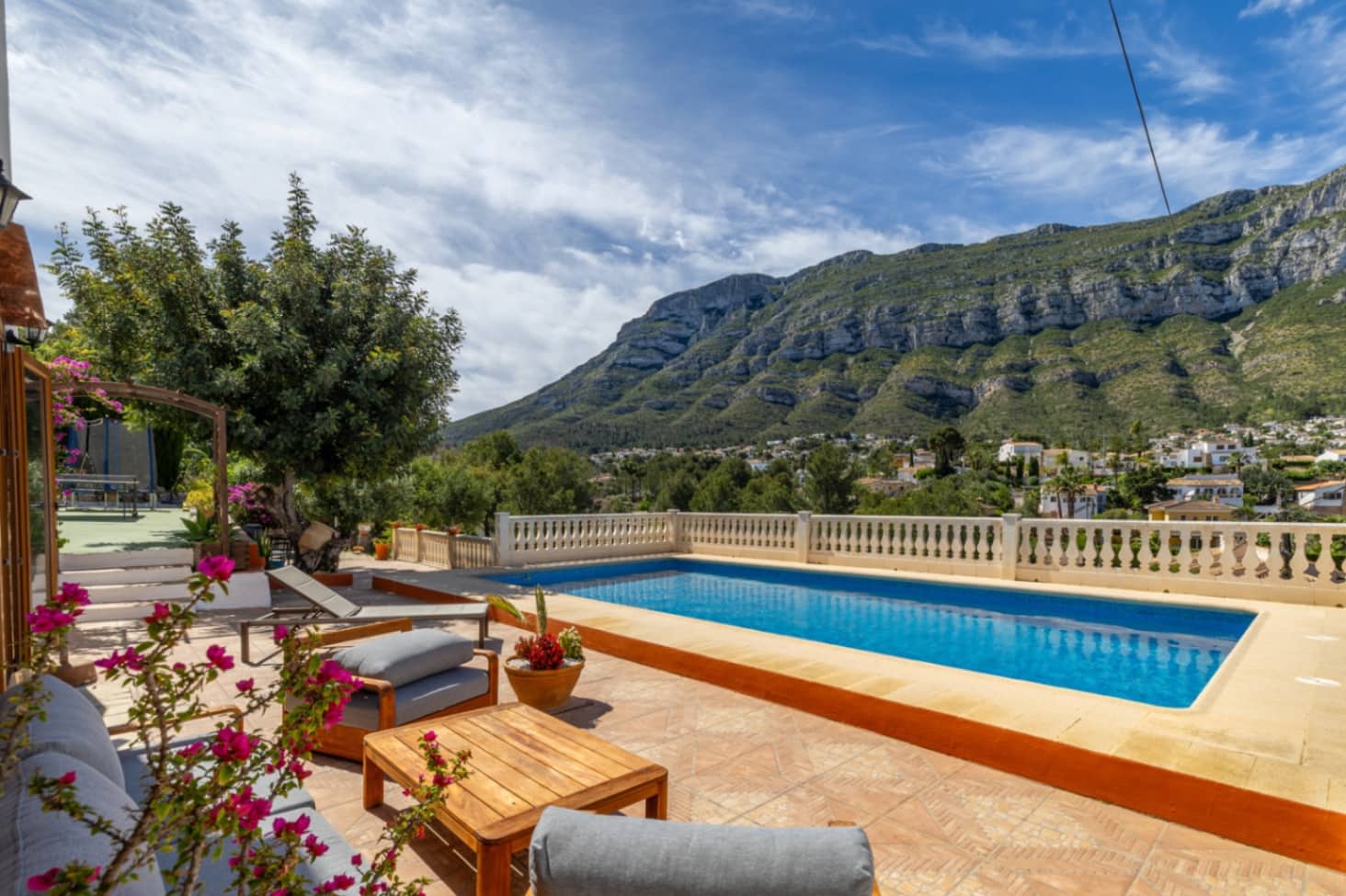 3 sovrum Villa till salu i Denia med pool - 649 000 € (Ref: 9184402)