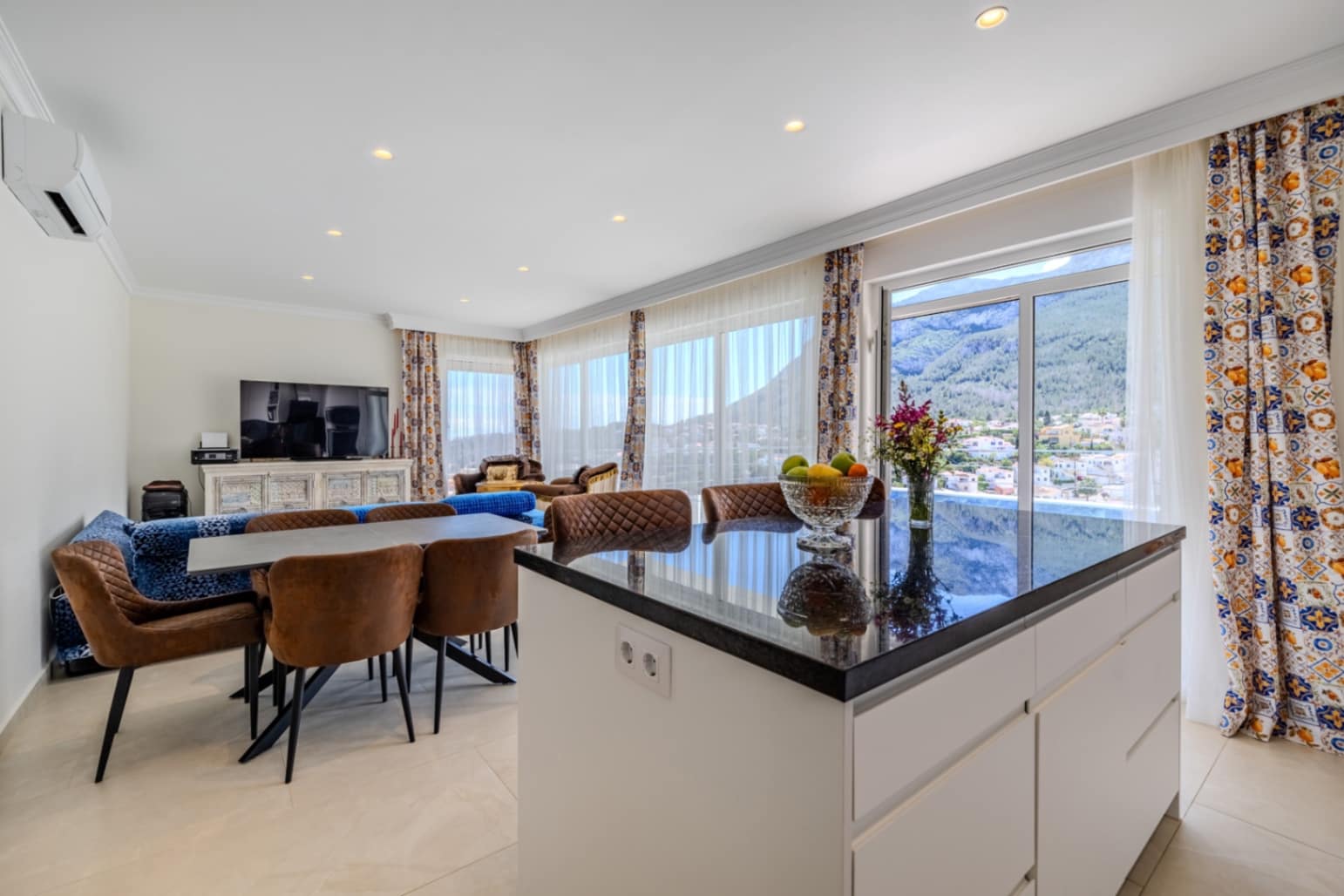 Chalet de 3 habitaciones en Dénia en venta con piscina - 980.000 € (Ref: 9184568)