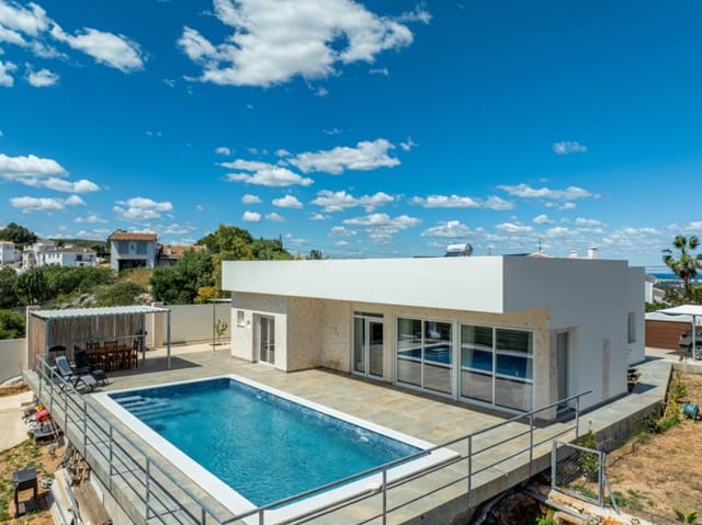 Chalet de 3 habitaciones en Dénia en venta con piscina - 980.000 € (Ref: 9184568)