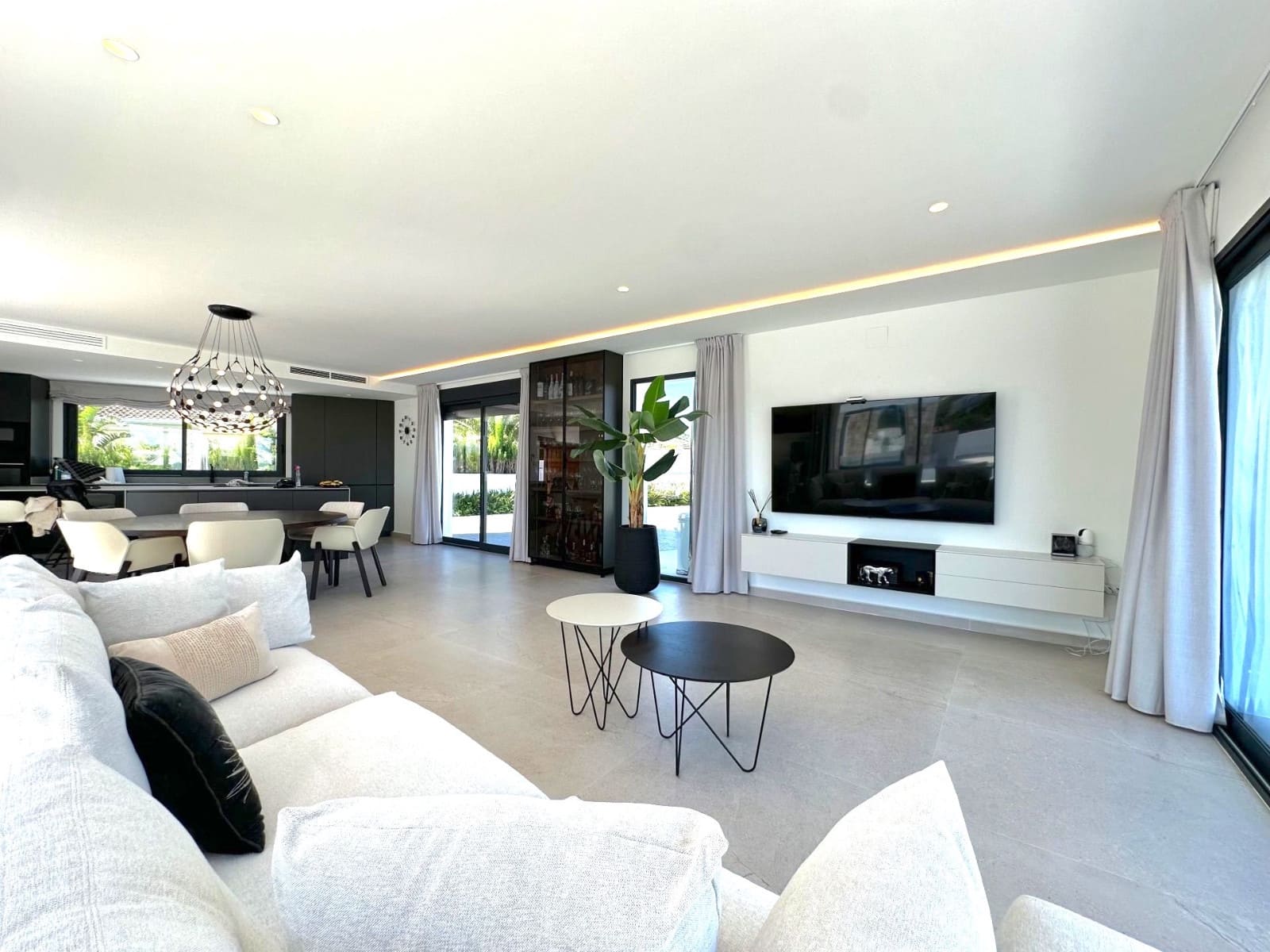 4 quarto Moradia para venda em Denia com piscina - 1 795 000 € (Ref: 9185707)