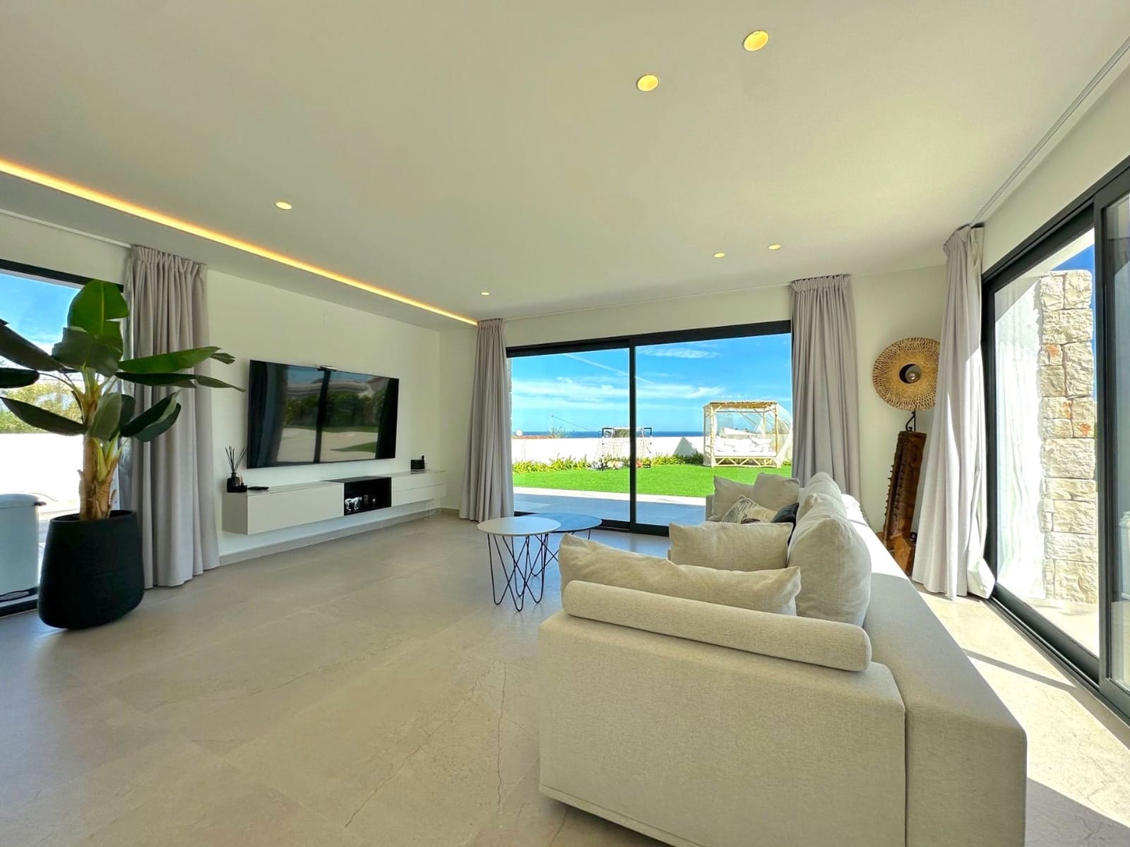 4 quarto Moradia para venda em Denia com piscina - 1 795 000 € (Ref: 9185707)