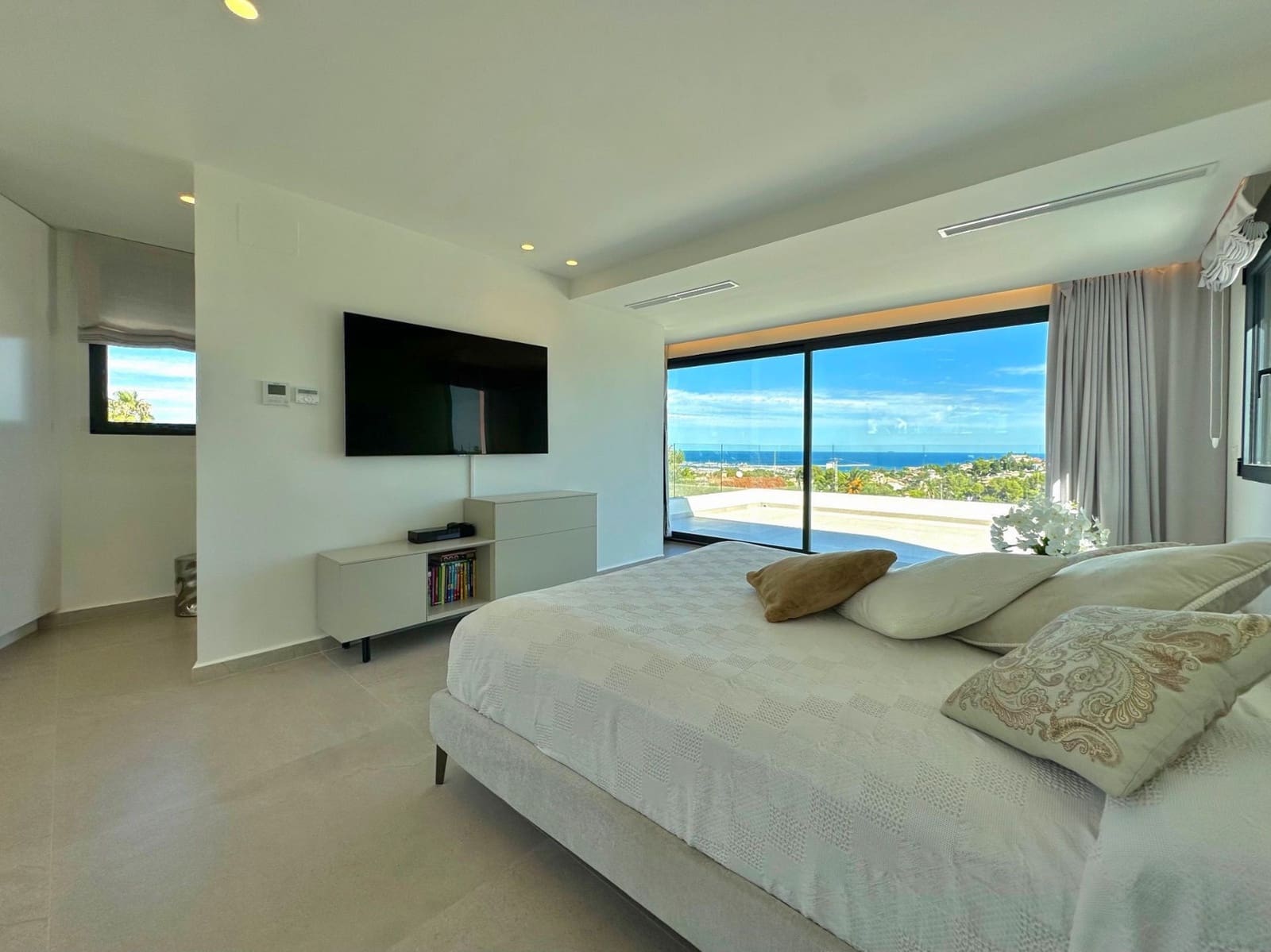 4 quarto Moradia para venda em Denia com piscina - 1 795 000 € (Ref: 9185707)