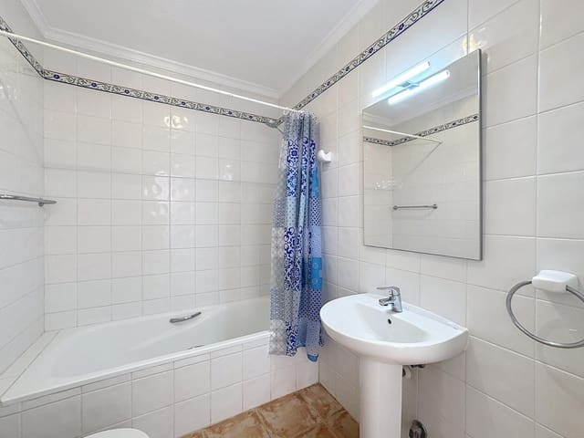 2 soveværelse Lejlighed til salg i Moraira, Teulada-Moraira med swimmingpool - € 170.000 (Ref: 9194995)