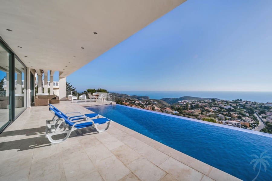 4 makuuhuone Huvila myytävänä paikassa Moraira mukana uima-altaan - 2 795 000 € (Ref: 9198676)