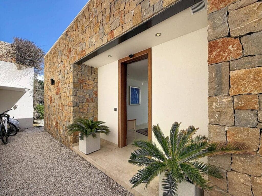 Chalet de 4 habitaciones en Moraira en venta con piscina - 2.350.000 € (Ref: 9198676)