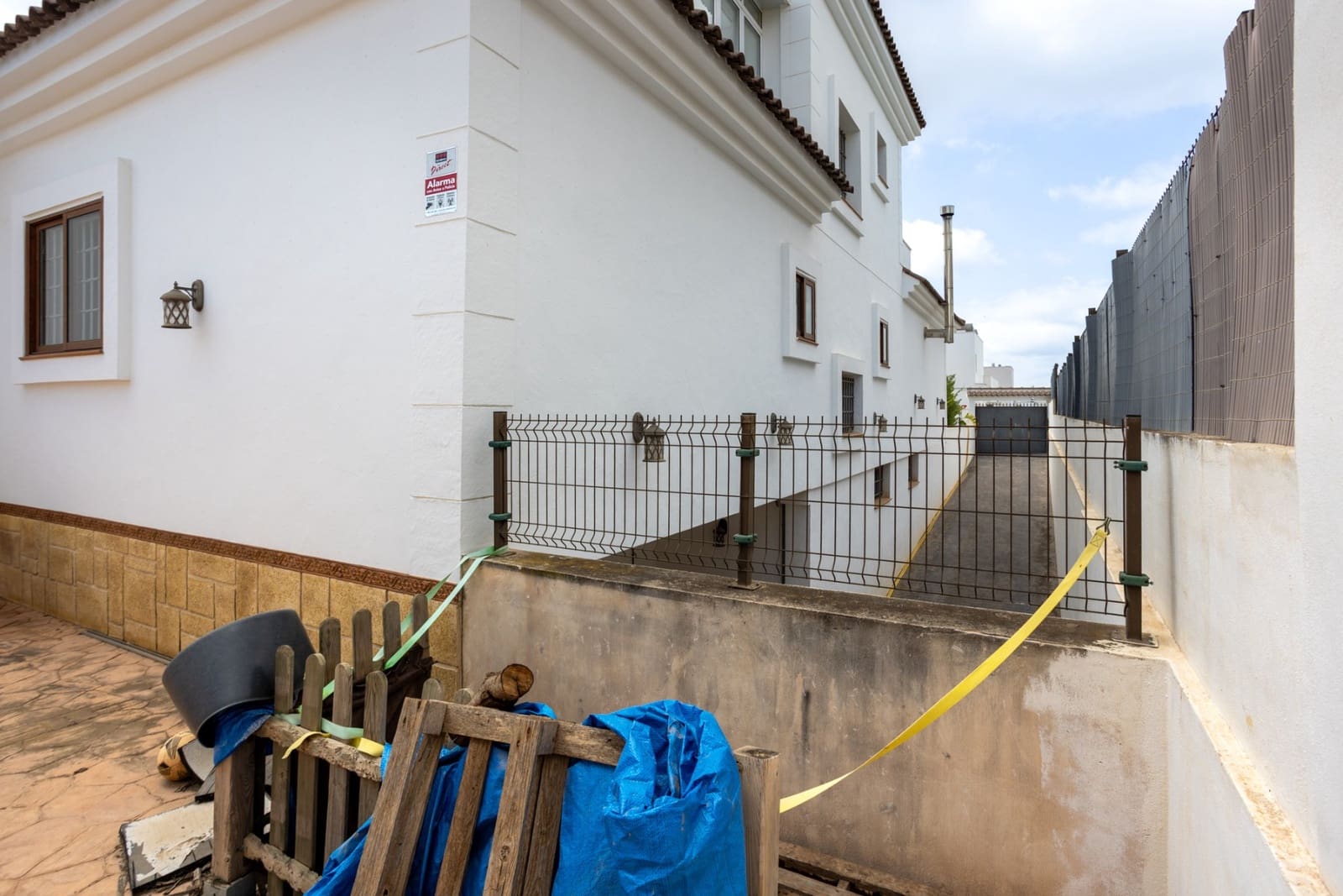 4 bedroom Villa for sale in Los Montesinos - € 750,000 (Ref: 9204244)