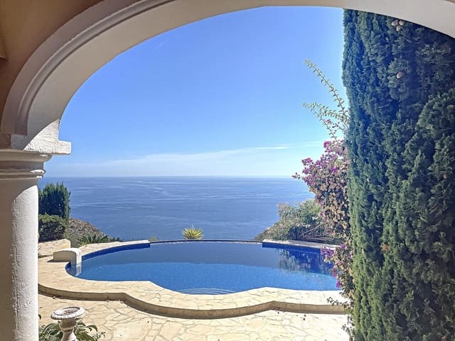 4 bedroom Villa for sale in Moraira, Teulada-Moraira with pool - € 1,545,000 (Ref: 9219716)