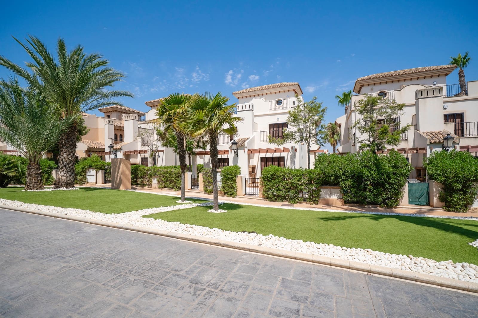 3 bedroom Semi-detached Villa for sale in Algorfa - € 230,000 (Ref: 9228205)