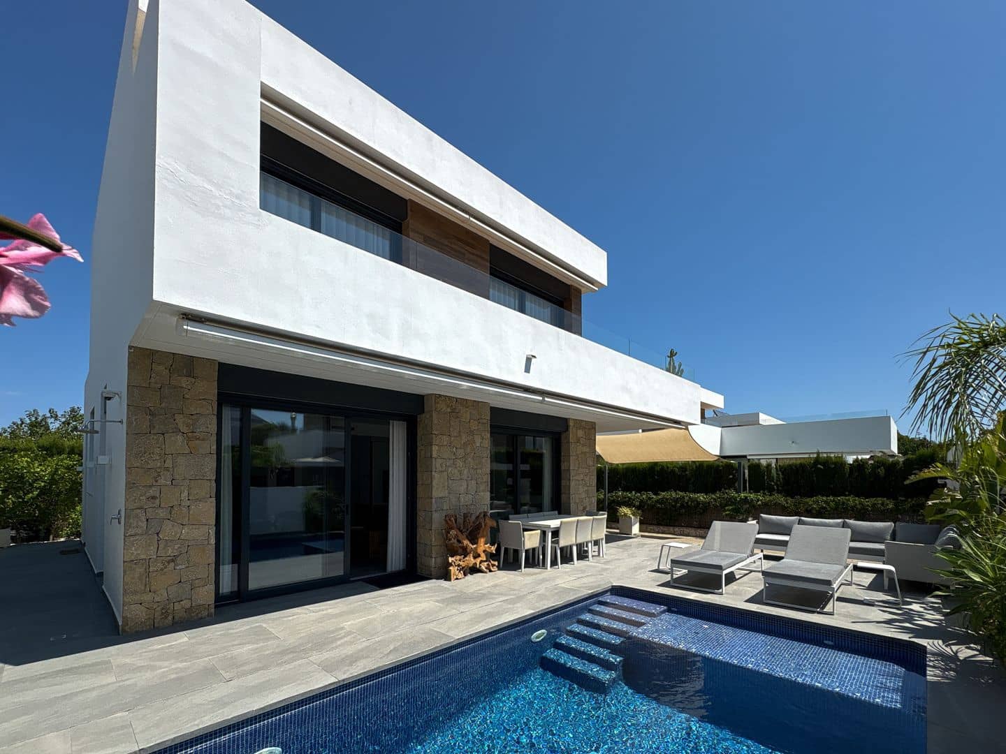 3 slaapkamer Villa te koop in Denia met zwembad - € 900.000 (Ref: 9272088)