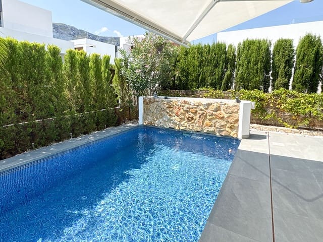 3 slaapkamer Villa te koop in Dénia met zwembad - € 900.000 (Ref: 9272088)