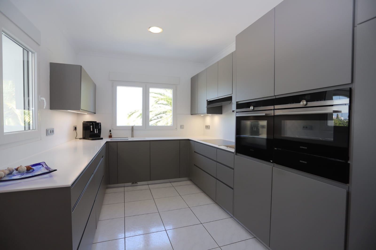 3 soveværelse Villa til salg i Denia med swimmingpool - € 745.000 (Ref: 9272902)