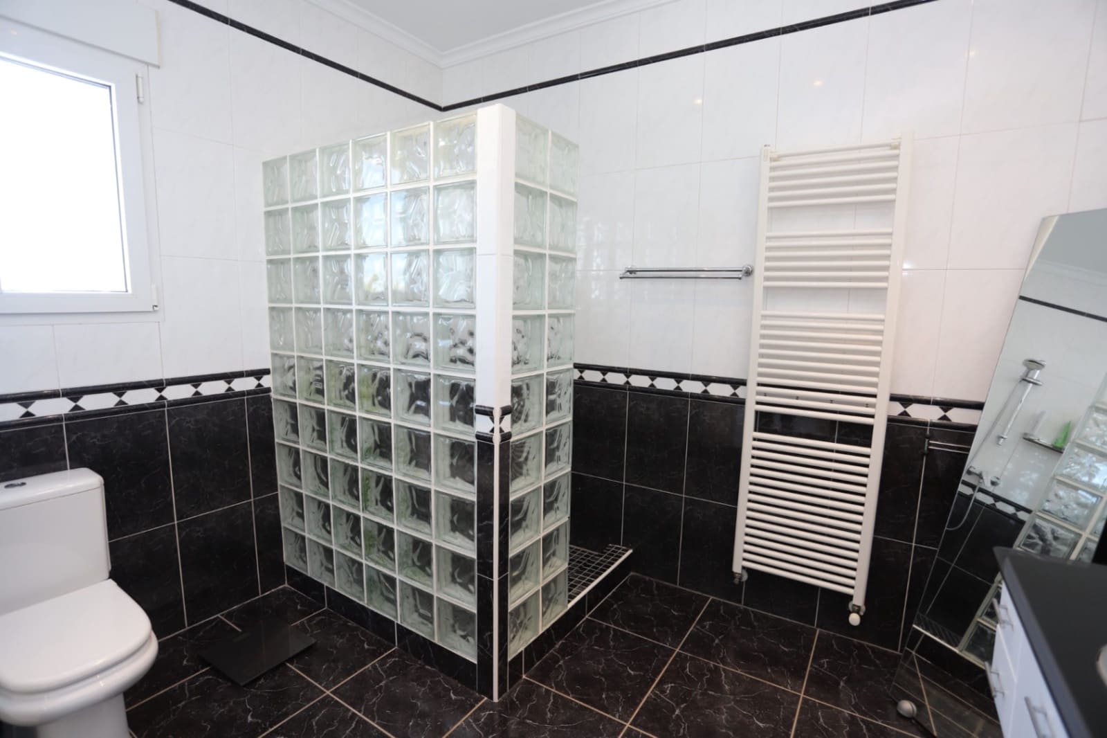 3 soveværelse Villa til salg i Denia med swimmingpool - € 745.000 (Ref: 9272902)