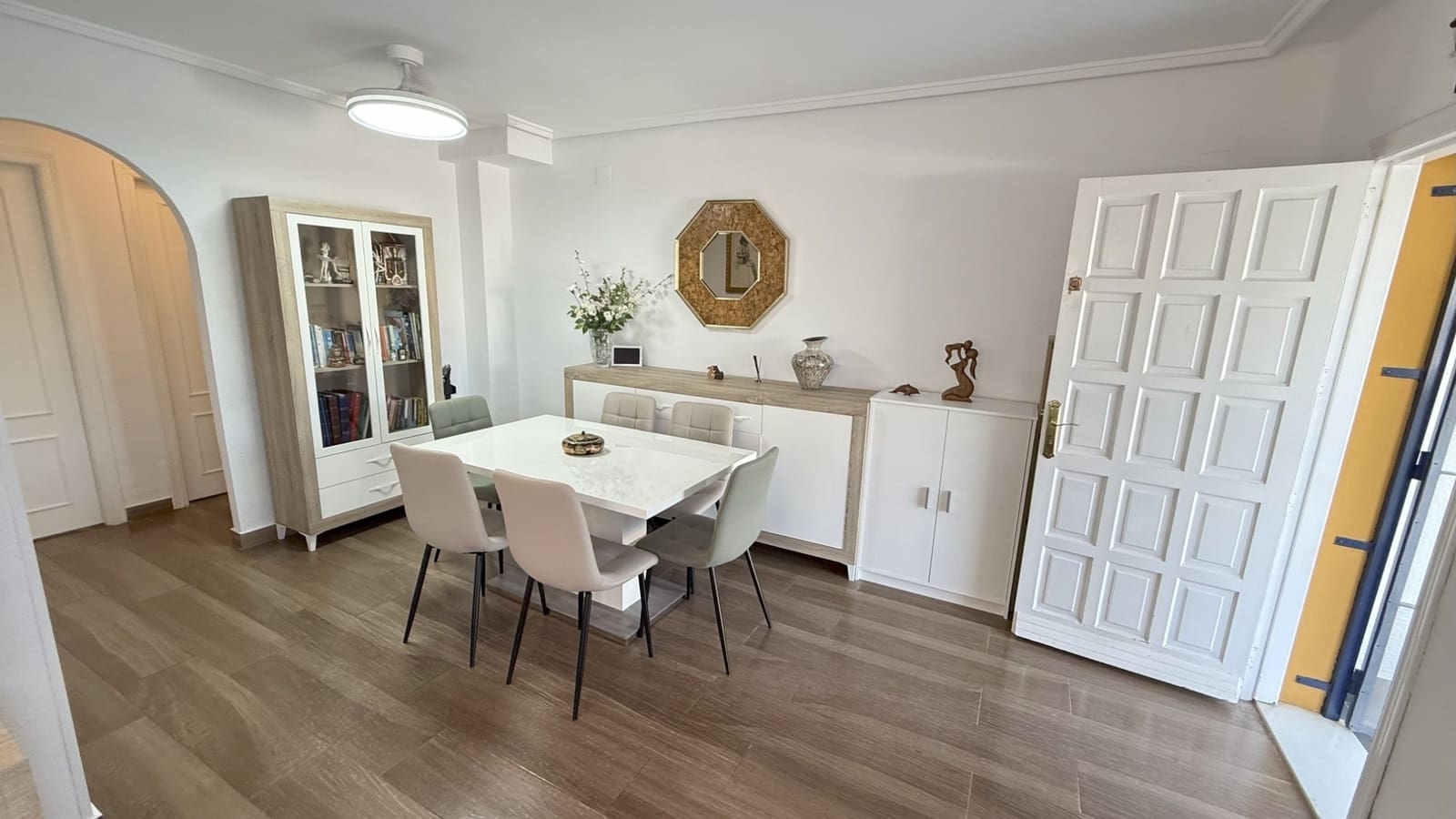 2 bedroom Townhouse for sale in La Zenia - € 349,900 (Ref: 9274163)