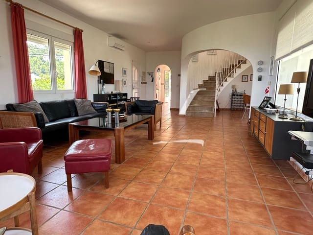 4 chambre Villa/Maison à vendre à Monte Pego, Pego avec piscine - 695 000 € (Ref: 9294020)