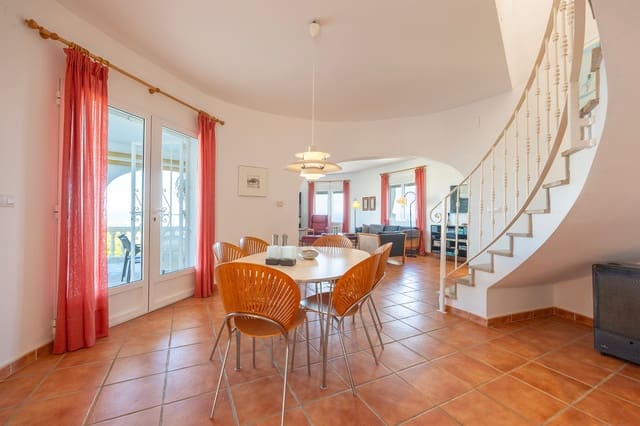 4 chambre Villa/Maison à vendre à Monte Pego, Pego avec piscine - 695 000 € (Ref: 9294020)