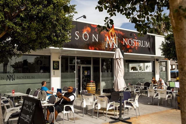 4 Zimmer Villa zu verkaufen in Orihuela Costa, Orihuela mit Pool Garage - 549.900 € (Ref: 9296093)