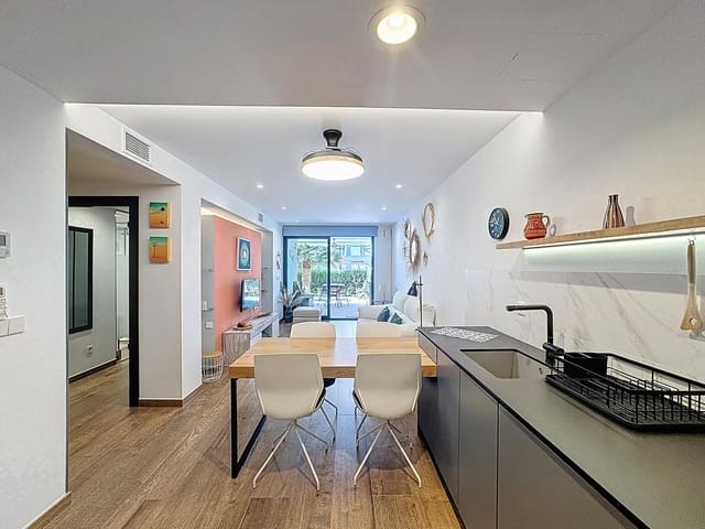 2 slaapkamer Appartement te koop in Moraira, Teulada-Moraira met zwembad - € 340.000 (Ref: 9311603)