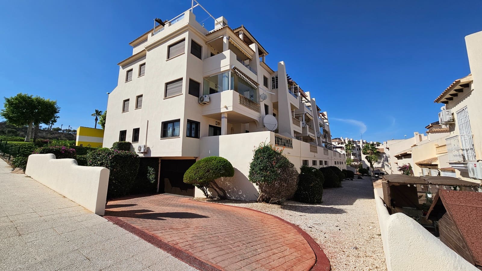 3 soveværelse Lejlighed til salg i Las Ramblas Golf med swimmingpool - € 219.995 (Ref: 9331064)