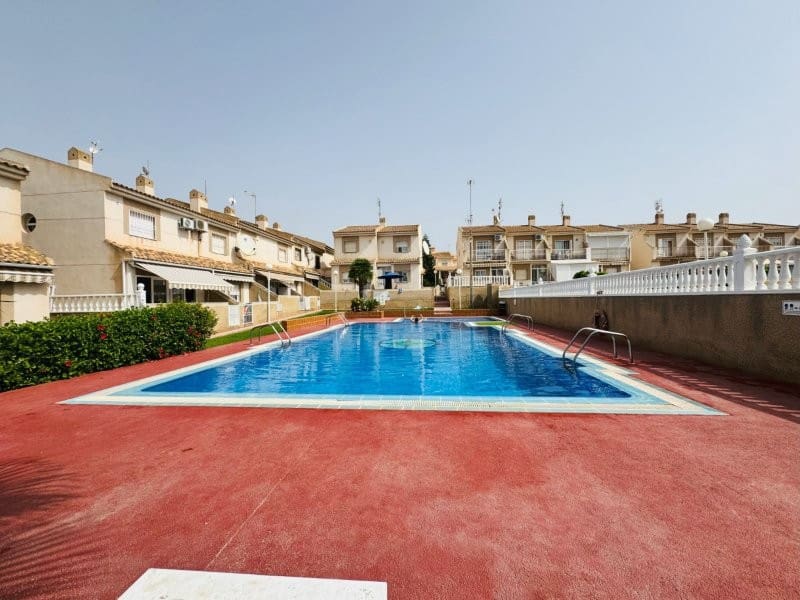 3 bedroom Apartment for sale in Aguas Nuevas - € 189,000 (Ref: 9353173)