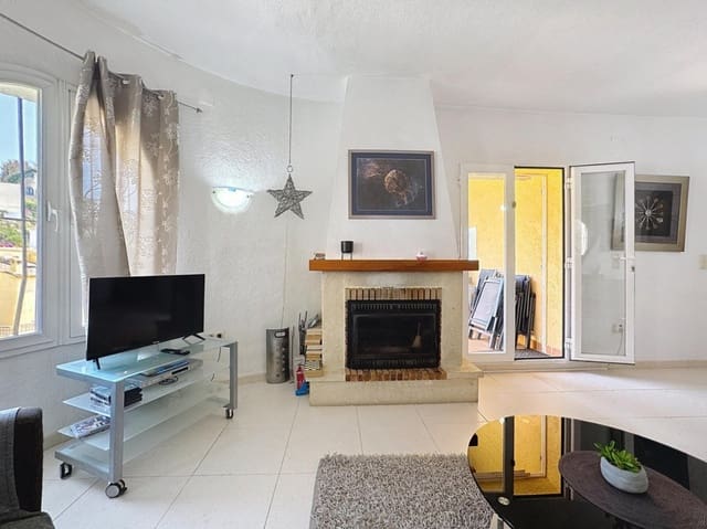 Chalet de 2 habitaciones en Moraira, Teulada-Moraira en venta con piscina - 450.000 € (Ref: 9355566)