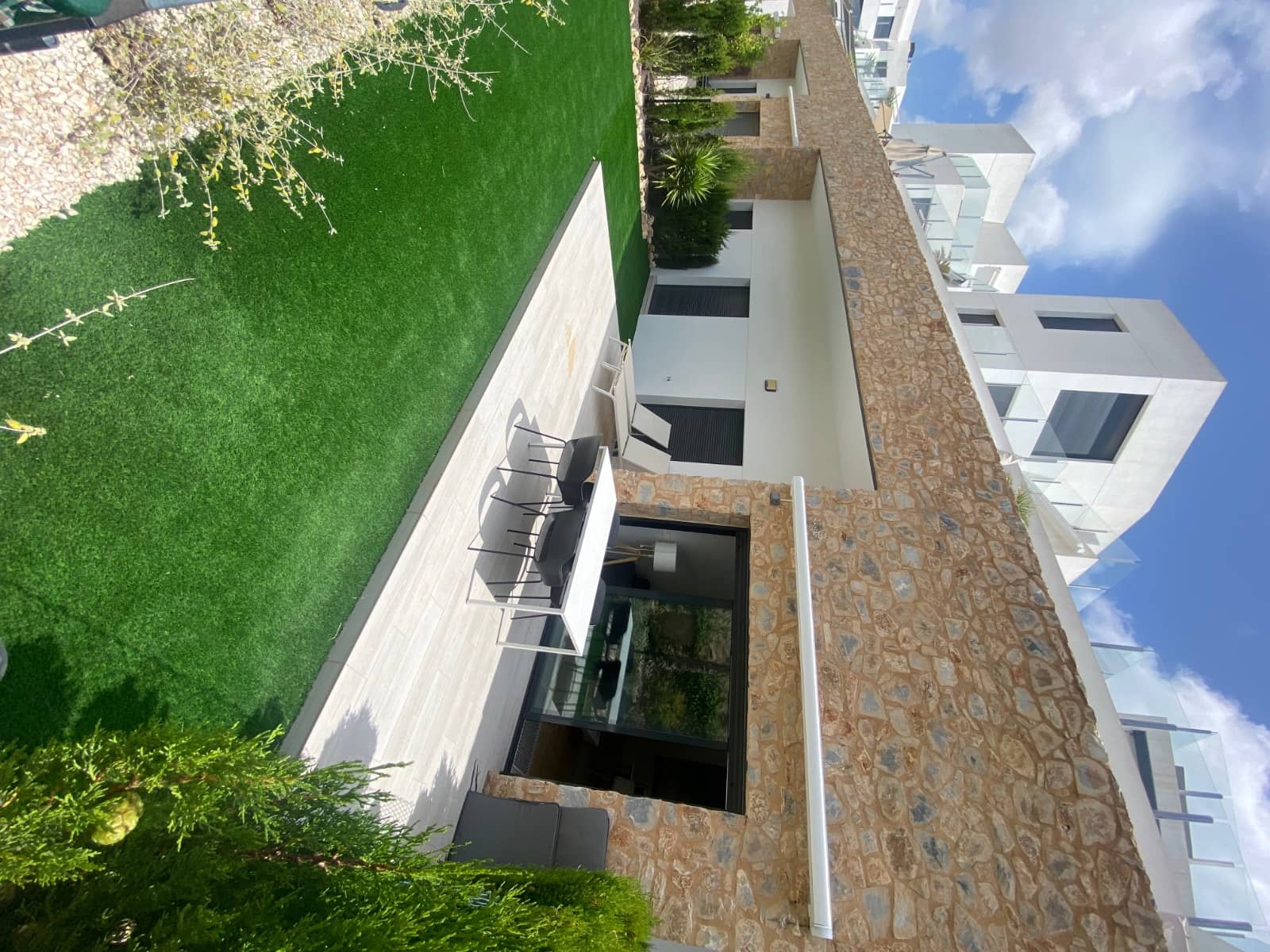 Apartamento de 2 habitaciones en Villamartin en venta - 250.000 € (Ref: 9358867)