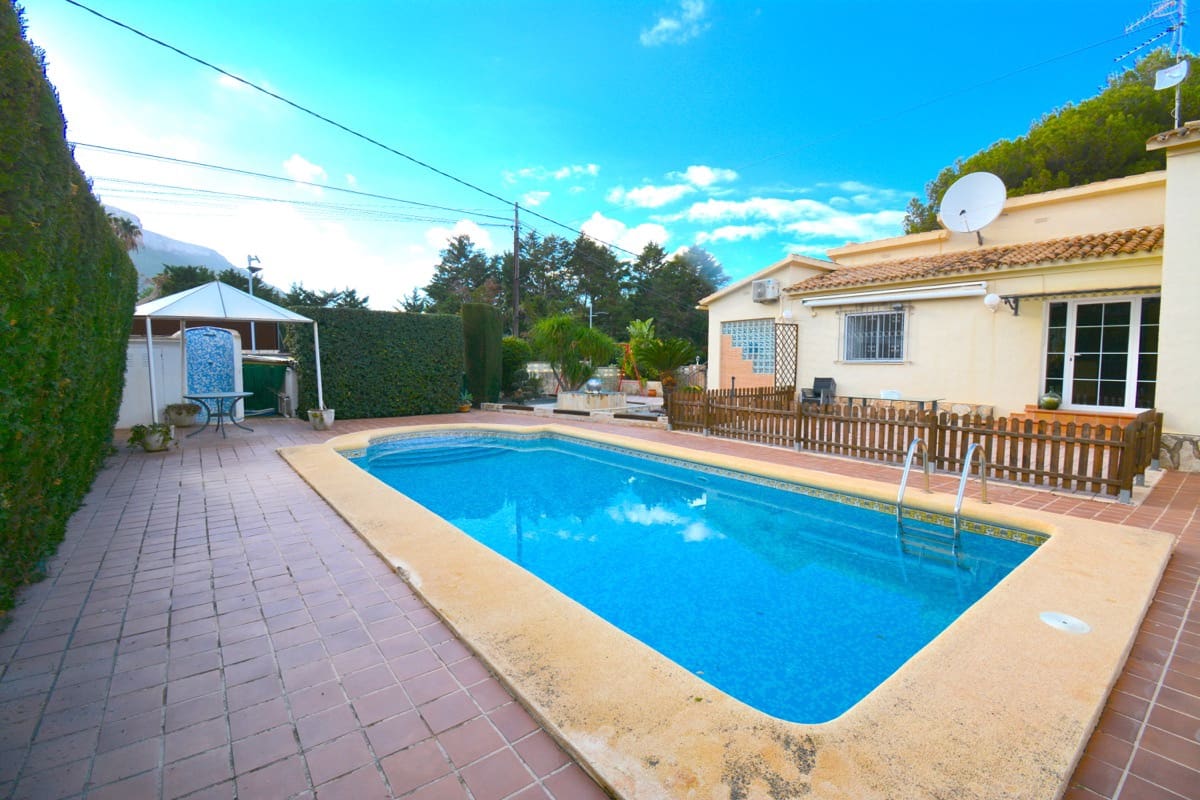 3 chambre Villa/Maison à vendre à Denia avec piscine - 549 000 € (Ref: 9374969)