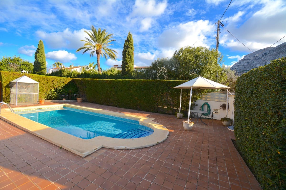 3 chambre Villa/Maison à vendre à Denia avec piscine - 549 000 € (Ref: 9374969)