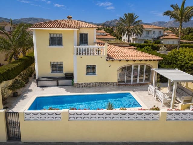3 soverom Villa til salgs i Dénia med svømmebasseng - € 595 000 (Ref: 9376619)