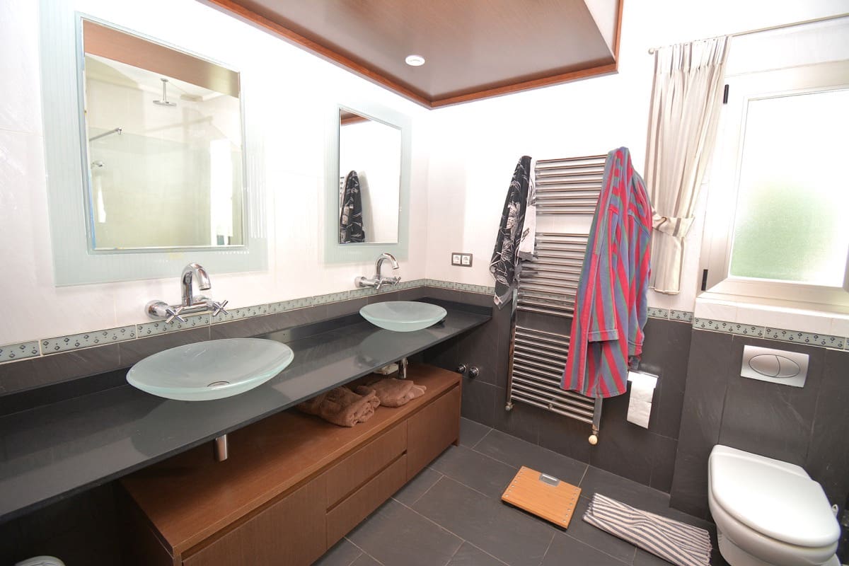 4 slaapkamer Villa te koop in Denia met zwembad - € 650.000 (Ref: 9376808)