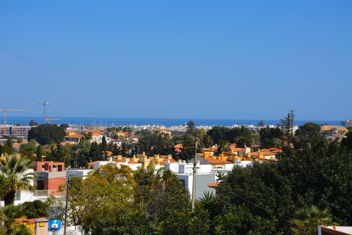 4 slaapkamer Villa te koop in Denia met zwembad - € 650.000 (Ref: 9376808)