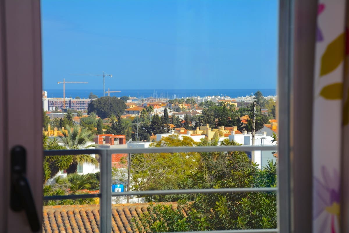 4 slaapkamer Villa te koop in Denia met zwembad - € 650.000 (Ref: 9376808)