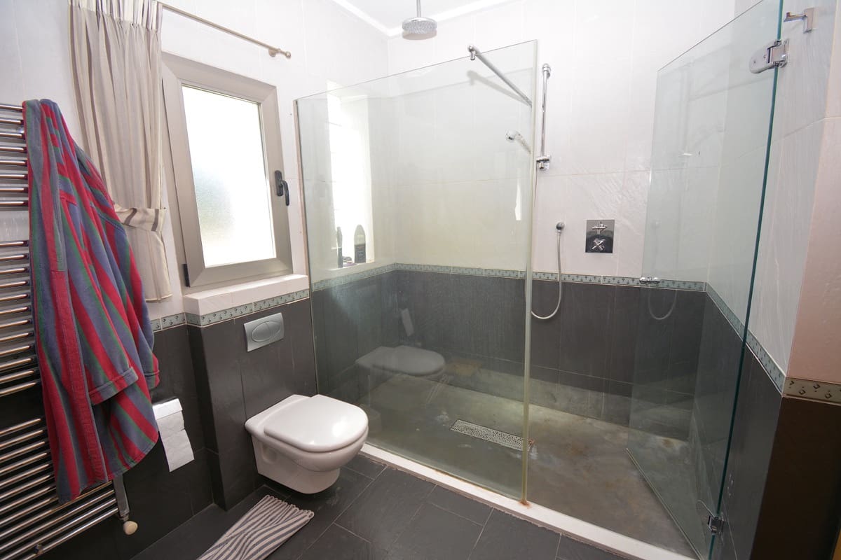 4 slaapkamer Villa te koop in Denia met zwembad - € 650.000 (Ref: 9376808)