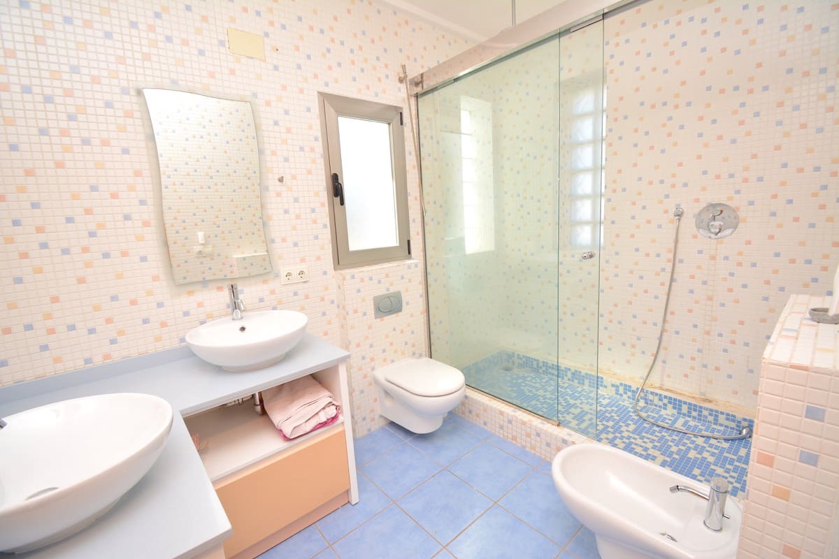 4 slaapkamer Villa te koop in Denia met zwembad - € 650.000 (Ref: 9376808)