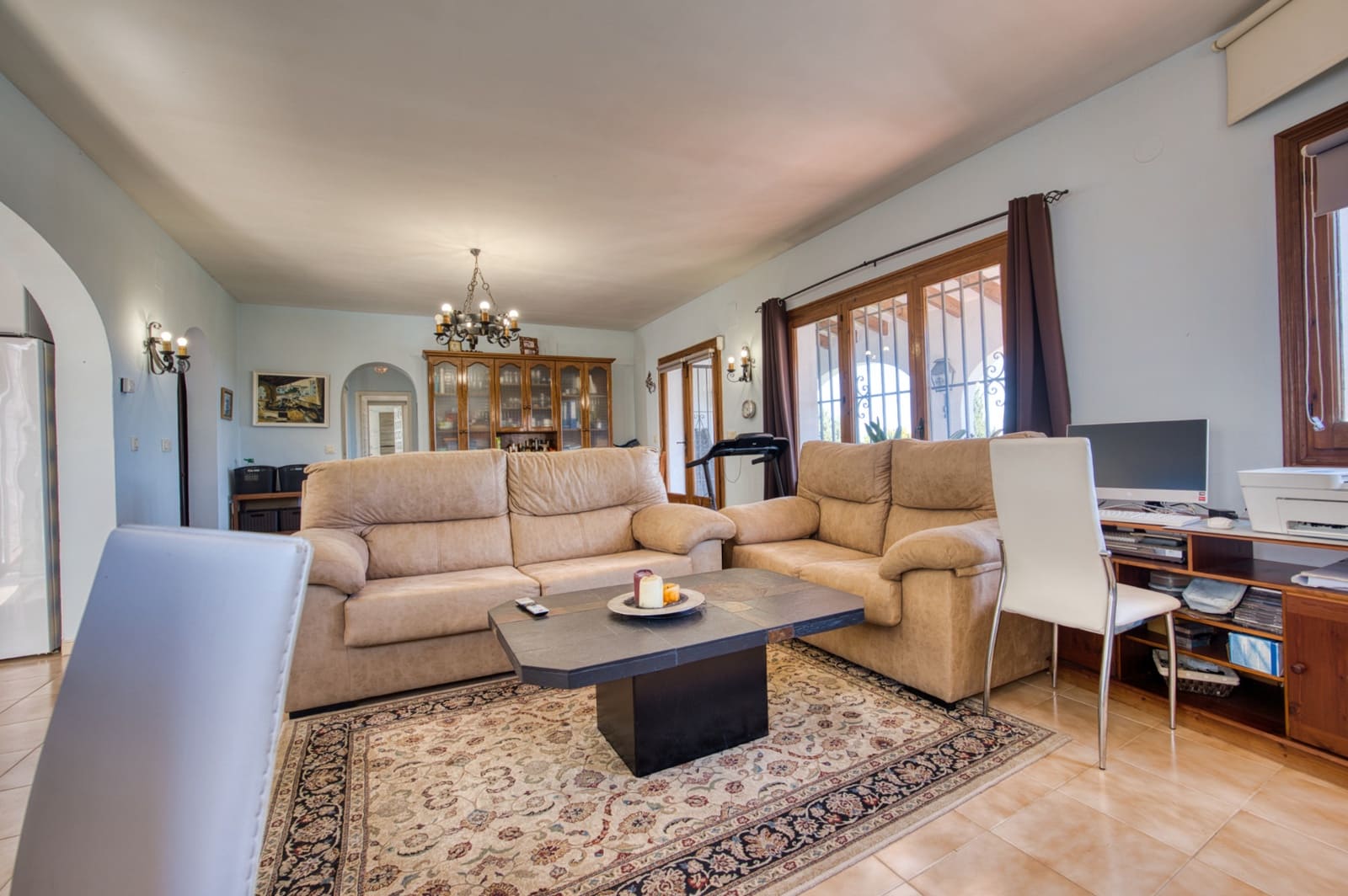Chalet de 4 habitaciones en Monte Pego en venta con piscina - 425.000 € (Ref: 9378732)
