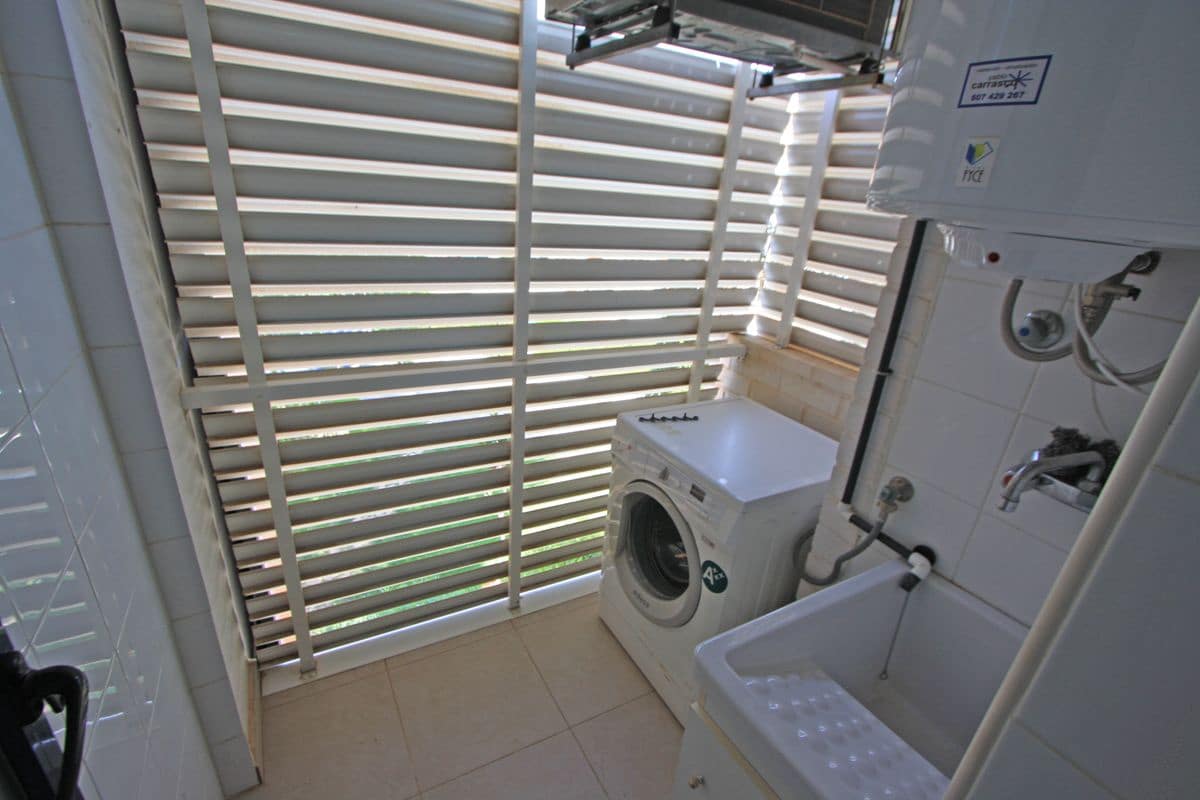 Apartamento de 2 habitaciones en Dénia en venta con piscina - 365.000 € (Ref: 9387399)